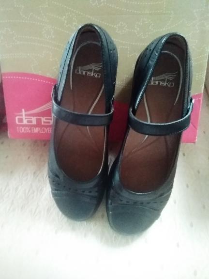 DANSKO WOMENS SHOES