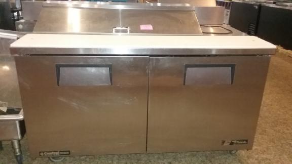 TRUE Commercial Sandwich/Salad Prep Table w/Refigerated Base for sale in Fort Wayne IN