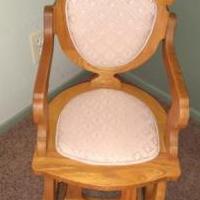Child's Glider chair for sale in Overland Park KS by Garage Sale Showcase member ks22225ks122519, posted 03/08/2020