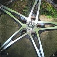 22 inch 2 crave Rims for sale in Bushkill PA by Garage Sale Showcase member Dsilver, posted 06/27/2021