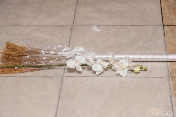 Wedding broom for sale in Glen Burnie MD