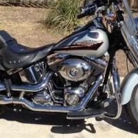 Harley Davidson Fatboy. 2010 for sale in Brownwood TX by Garage Sale Showcase member Trib, posted 12/11/2019