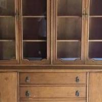 China Cabinet for sale in Gurnee IL by Garage Sale Showcase member KCE12WGFL, posted 09/05/2019