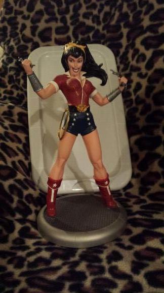 DC Comics Wonder Woman Statue Limited BOMBSHELL Edition