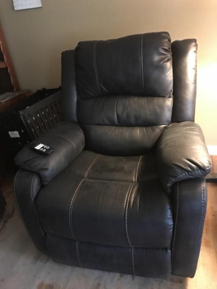 Power reclining lift chair for sale in Russellville AR