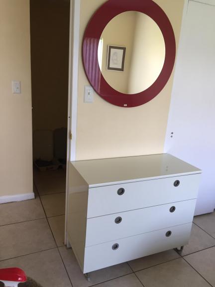 Bedroom set