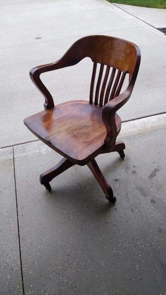 Desk chair for sale in Fort Wayne IN