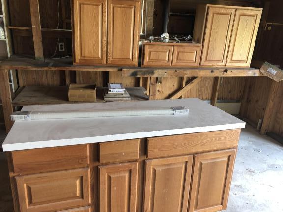 Kitchen cabinet set for sale in Angleton TX