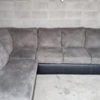 Sectional Couch for sale in Midlothian TX by Garage Sale Showcase member Wliekis, posted 11/02/2019