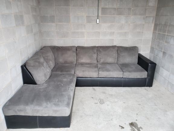Sectional Couch for sale in Midlothian TX