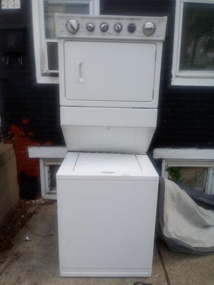 Whirlpool washer and dryer stacked for sale in Ridley Park PA