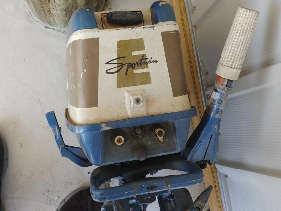 2 old Evenrude outboard motors 10 up & 25 up ? for sale in Bayville NJ