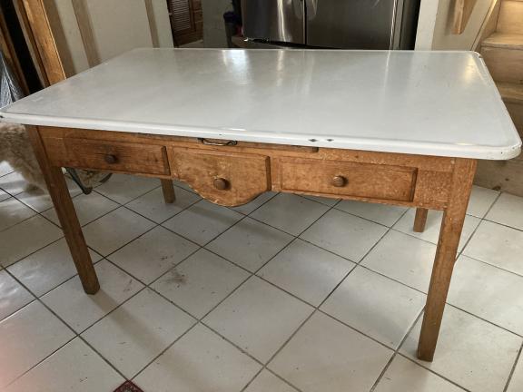 Baker’ table for sale in Castleton VT