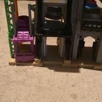 Imaginext joker house for sale in Franklin Lakes NJ by Garage Sale Showcase member Valmollo82, posted 12/13/2019