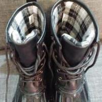 New Via Pinky Snow Boots for sale in Tyler TX by Garage Sale Showcase member bmac8293, posted 01/25/2020