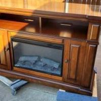 Electric Fireplace Console for sale in Lubbock TX by Garage Sale Showcase member Russell16, posted 11/08/2019