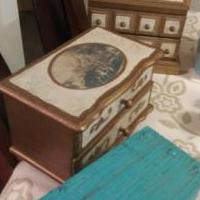 Antique Jewery Boxes for sale in Owatonna MN by Garage Sale Showcase member Doofydragon, posted 10/21/2019