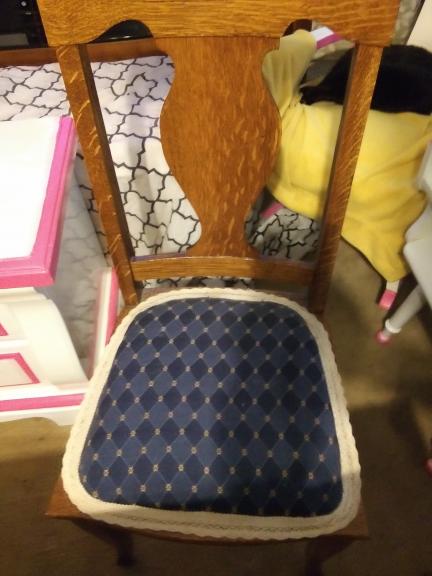 Solid Oak dining Rm Table & chairs Absolutely Beautifull