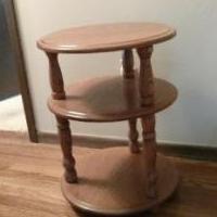 Round Oak End Table for sale in Iowa City IA by Garage Sale Showcase member TomTom, posted 11/08/2019