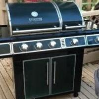 Propane Grill for sale in Hillsborough NJ by Garage Sale Showcase member chrisg, posted 08/25/2019