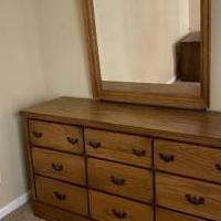 Bedroom dresser and mirror for sale in Woodstock IL by Garage Sale Showcase member Cyndi847, posted 01/29/2020