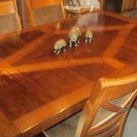 Dining room table for sale in Fillmore IN by Garage Sale Showcase member tyler43, posted 11/20/2020