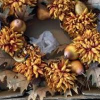 Fall wreath for sale in Matawan NJ by Garage Sale Showcase member Lppflug, posted 08/30/2020