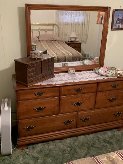 Dresser