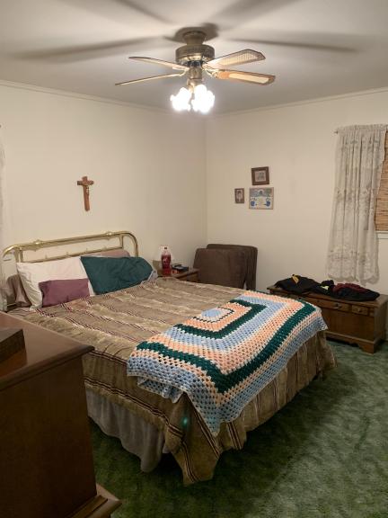 New queen adjustable bed