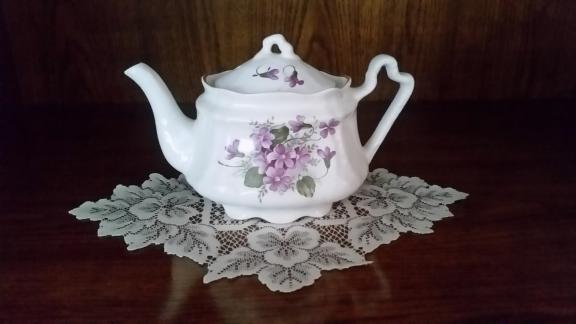 Arthur Wood & Son Teapot for sale in Beaver PA