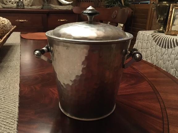 Hammered Ice Bucket w/Lid