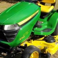 John Deere X380 Lawn Tractor for sale in Kerrville TX by Garage Sale Showcase member t16043, posted 09/08/2020