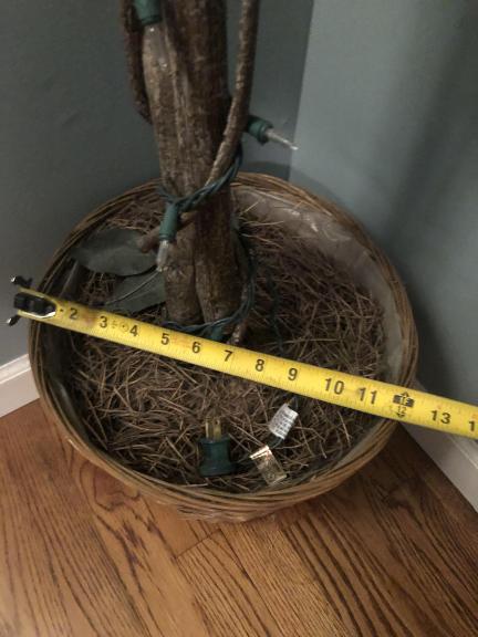 Tree (fake)