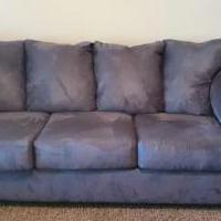 Gray Couch for sale in Denton TX by Garage Sale Showcase member Hanan.MK, posted 10/15/2020