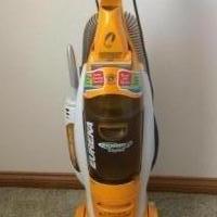Eureka Model 8851 Upright Vacuum for sale in Carlyle IL by Garage Sale Showcase member 27jada16, posted 03/09/2020