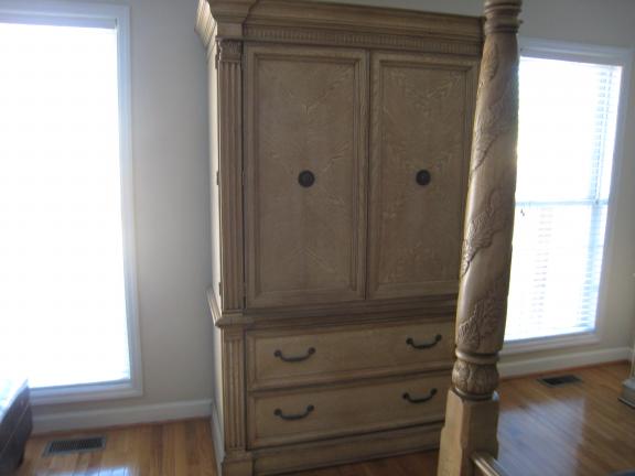 Lexington King Bedroom Set