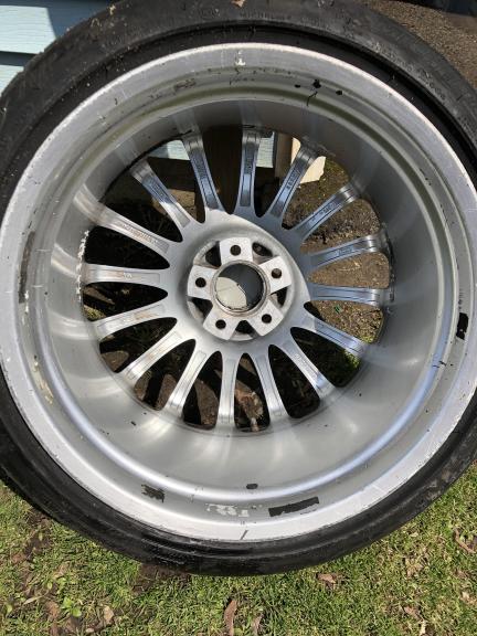 Chrome Wheels ( 4 ) 19in 5 lug off a Mercedes