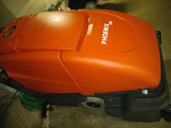 Phoenix 33" Auto scrubber walkbehind