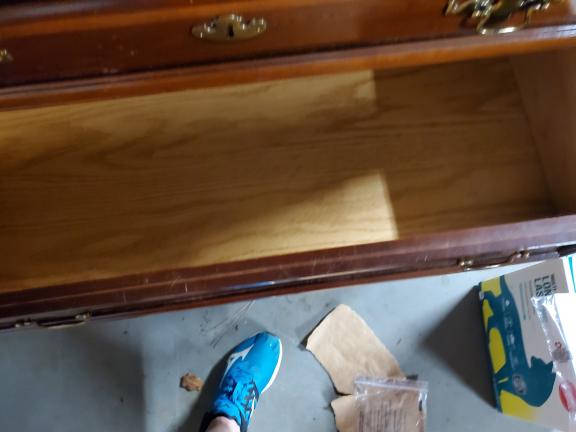 High Bay Dresser