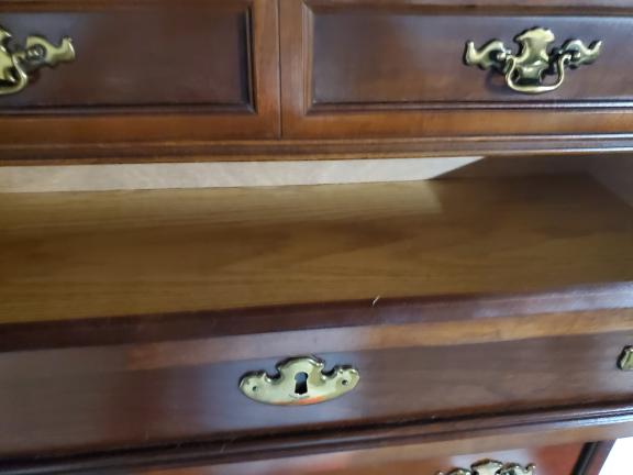 High Bay Dresser