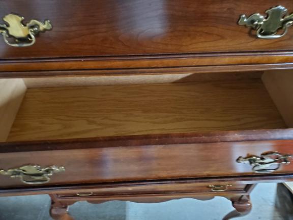 High Bay Dresser
