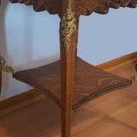 Victorian Table for sale in Fort Wayne IN by Garage Sale Showcase member David Foreman, posted 02/22/2020