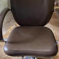 4 Brown Hydraulic Chairs w/ Mats for sale in Longview TX by Garage Sale Showcase member lionessontherising, posted 06/02/2020
