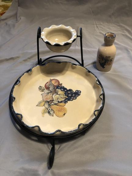 Chip and Dip Set for sale in Sandusky OH