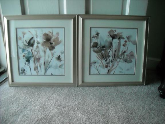 Dainty Blooms Wall Art Set of 2. for sale in Sinking Spring PA