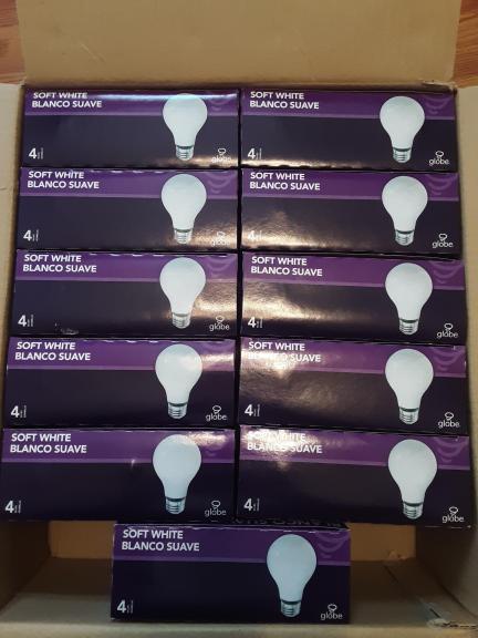 44 100 watt Incandescent light bulbs for sale in Greenwood IN