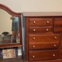 Bedroom dresser for sale in Rockwall TX by Garage Sale Showcase member CathyMac, posted 06/28/2021