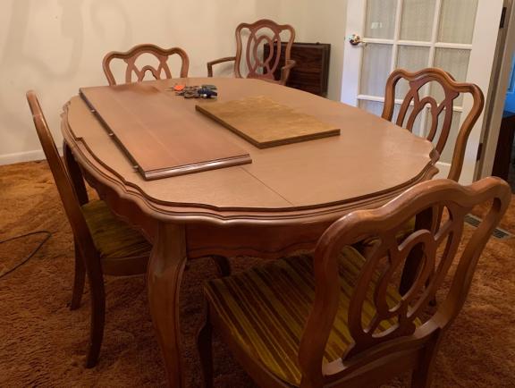 Dining room table & chairs for sale in Evans GA