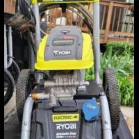 2300 PSI RYOBI pressure washer for sale in Lawrenceville GA by Garage Sale Showcase member Mkstar4016, posted 04/12/2021