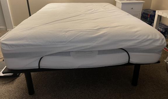 Hartfield Luxury Firm Mattress and Head up 50 adjustable Base mattress frame in new condition